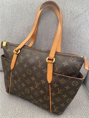 Louis Vuitton Monogram Canvas Tote with Tan Leather Trim